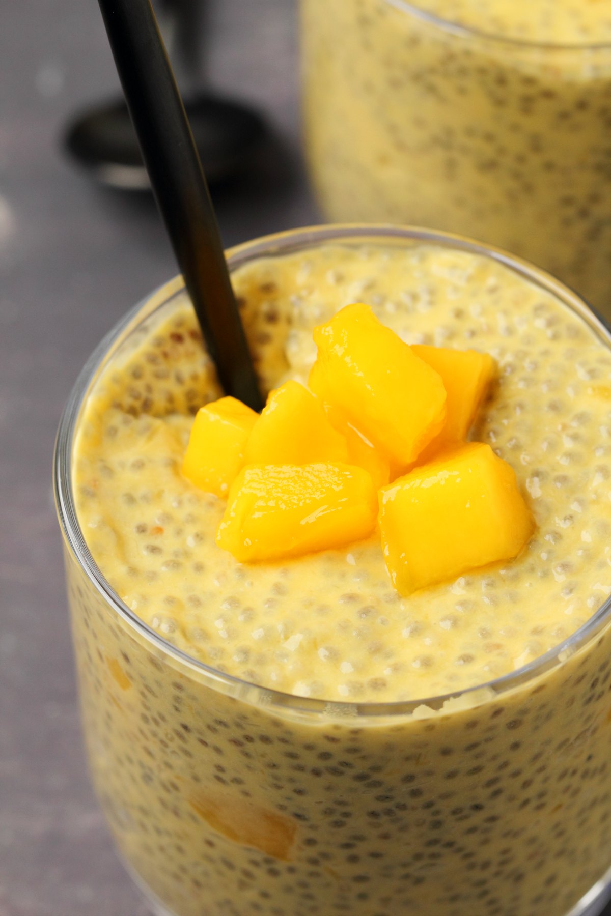 Delicious Vegan Mango Chia Pudding: Easy Meal-Prep Breakfast