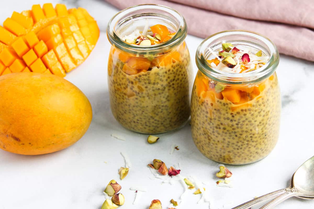 Make-Ahead Mango Chia Pudding Bowl with Crispy Oats & Yogurt